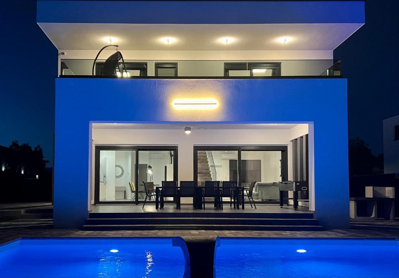 Villa Mila Vrsi Exteriör bild